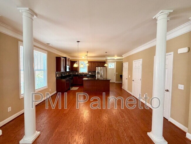 Building Photo - 6877 Pennington Rd