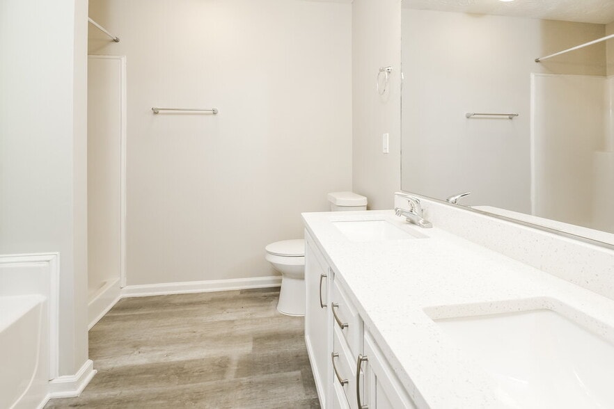 Building Photo - 229 Clearwater Dr