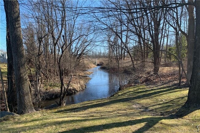Building Photo - 2 Juneberry Ln