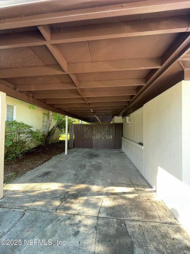 Building Photo - 5258 Janice Cir S