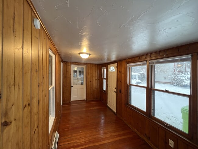 Primary Photo - 353 Prospect Ave