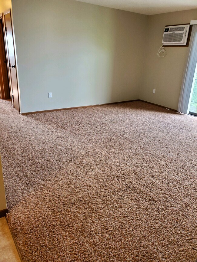 Livingroom - 1500 32nd Ave SW