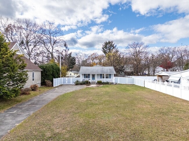 Building Photo - 36 Kulig St