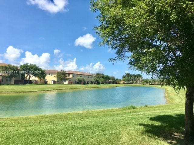 Building Photo - 3323 NE 11th Dr