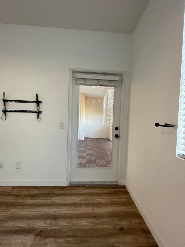 Balcony Door from bedroom plus living room! - 31407 Taylor Ln