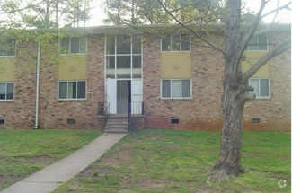 Building Photo - Two Bed One Bath Condo