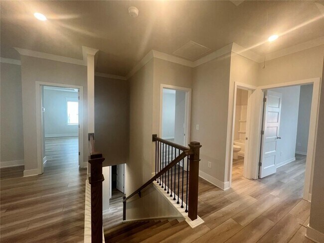 Building Photo - 796 Winding Rose Dr