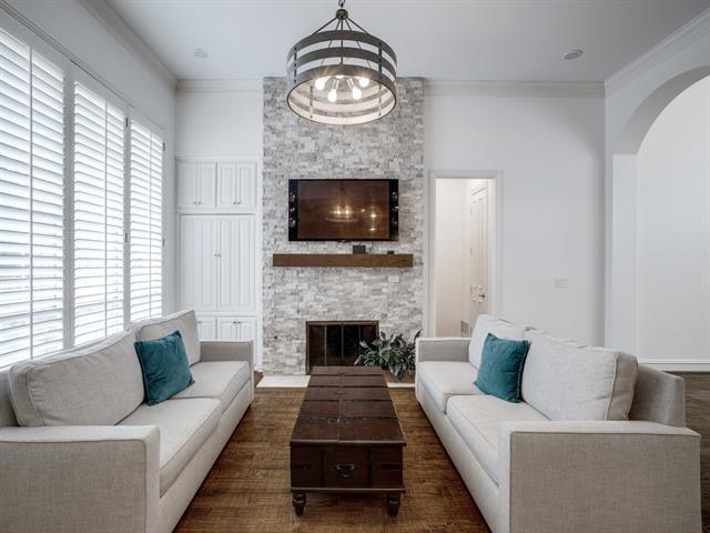 Building Photo - 5860 Red Hill Ln