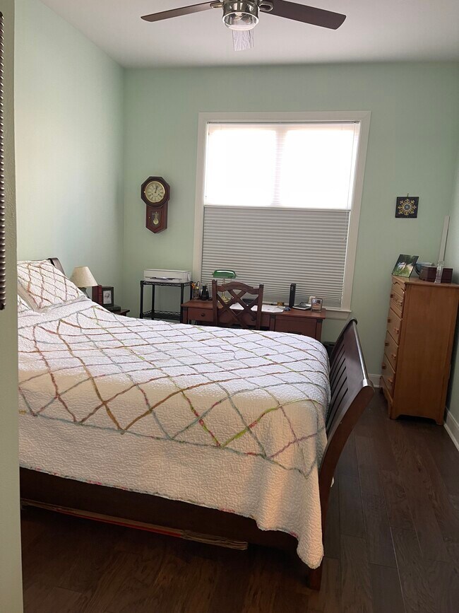 Secondary Bedroom - 300 St Joseph Pky