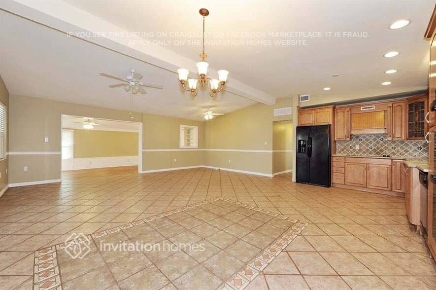 Building Photo - 452 Hazelwood Rd