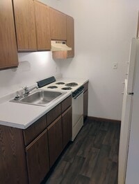 Building Photo - 4766 Wolverton Ln