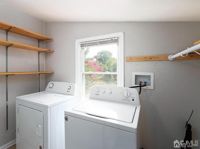 Building Photo - 729 Watsontown Rd