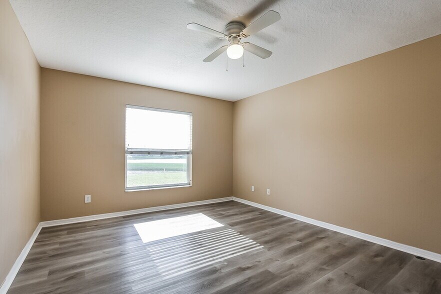 Building Photo - 500 Tuten Trail