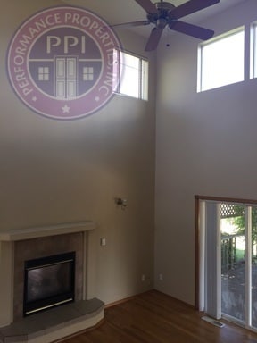 Building Photo - Oregon City Two Level Home with Large Backyard Pet Welcome