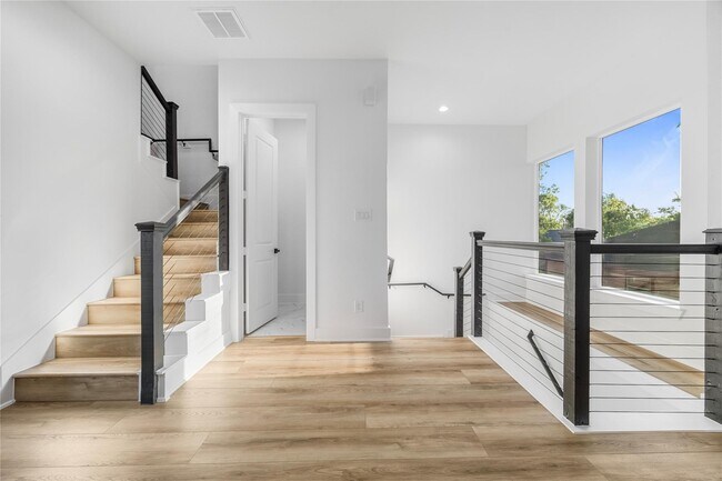 Building Photo - 2550 Walcott Ln