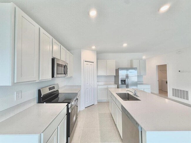 Building Photo - 4746 Katrina Dr