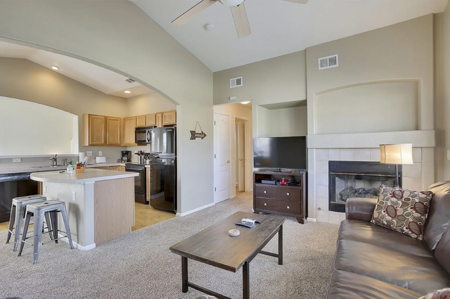 Building Photo - Beautiful 1-bedroom 1-bathroom Condo in South Fort Collins, CO!