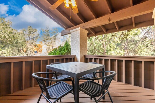 Building Photo - 32 San Patricio Dr