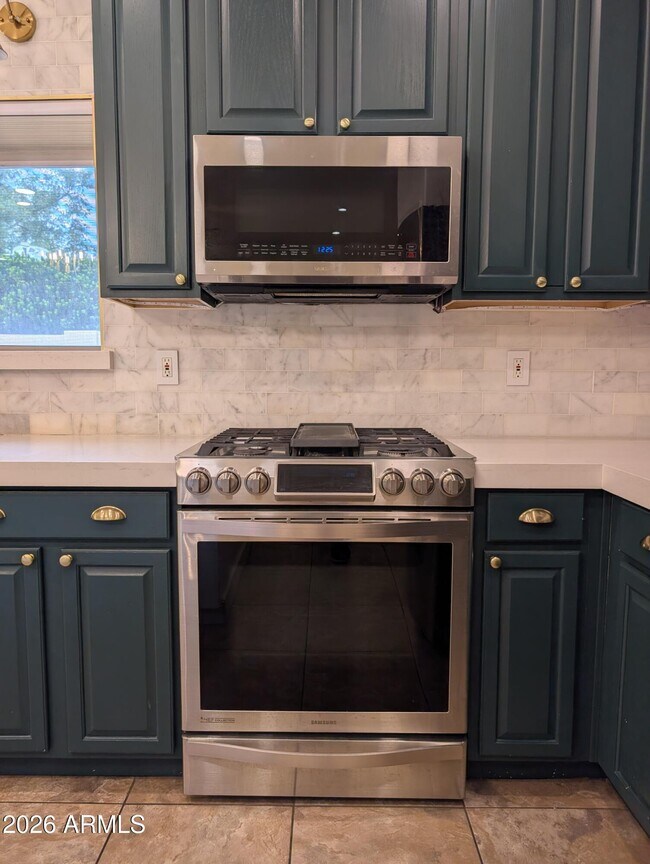 Building Photo - 1184 S Jesse Pl