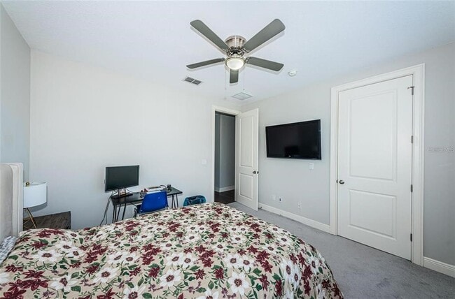 Building Photo - 7004 Grevilla Ave S