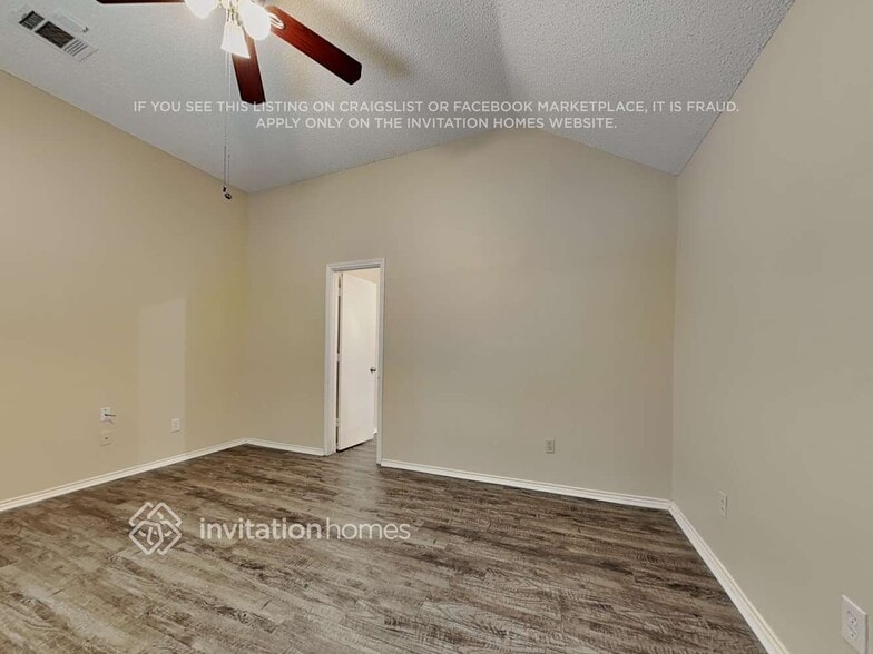 Building Photo - 6736 Driffield Cir E