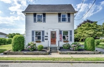 Building Photo - 610 Corliss Ave