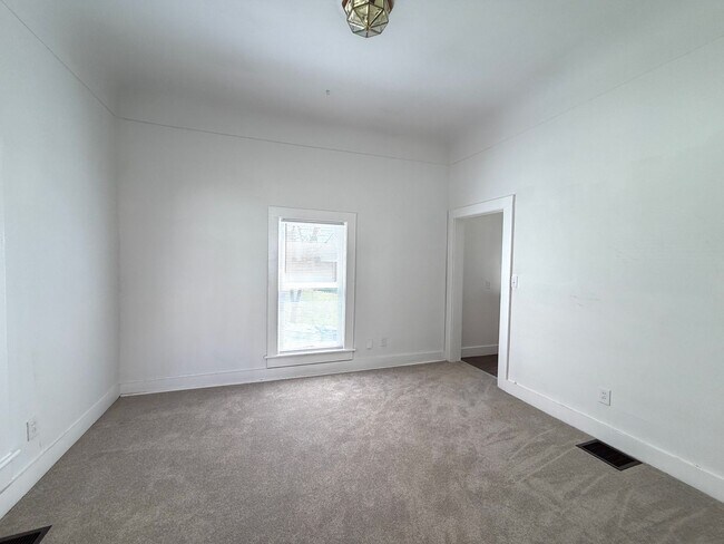 Building Photo - North - Crossing the Finish Line!