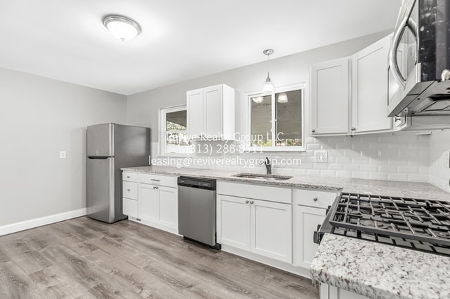 Building Photo - 7223 Mohawk St