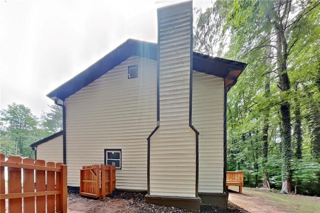 Building Photo - 798 Brownlee Ln