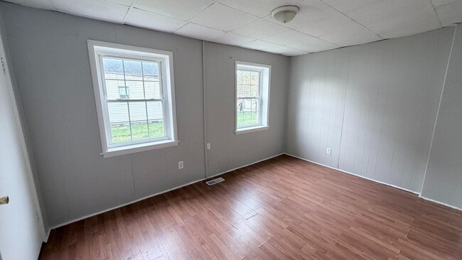 Building Photo - 410 N. Third Ave. - Unit B