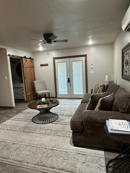 Building Photo - 24711 OK-58