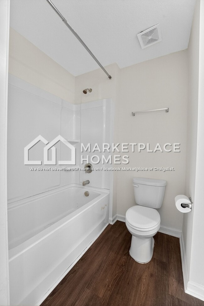 Building Photo - 1675 Pebblestone Ct