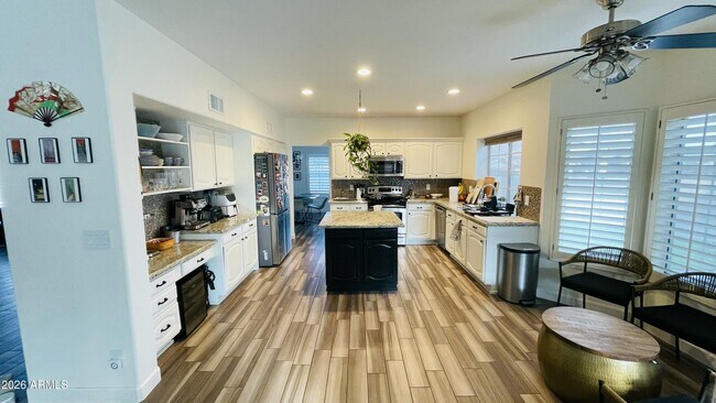 Building Photo - 1729 E Brookwood Ct