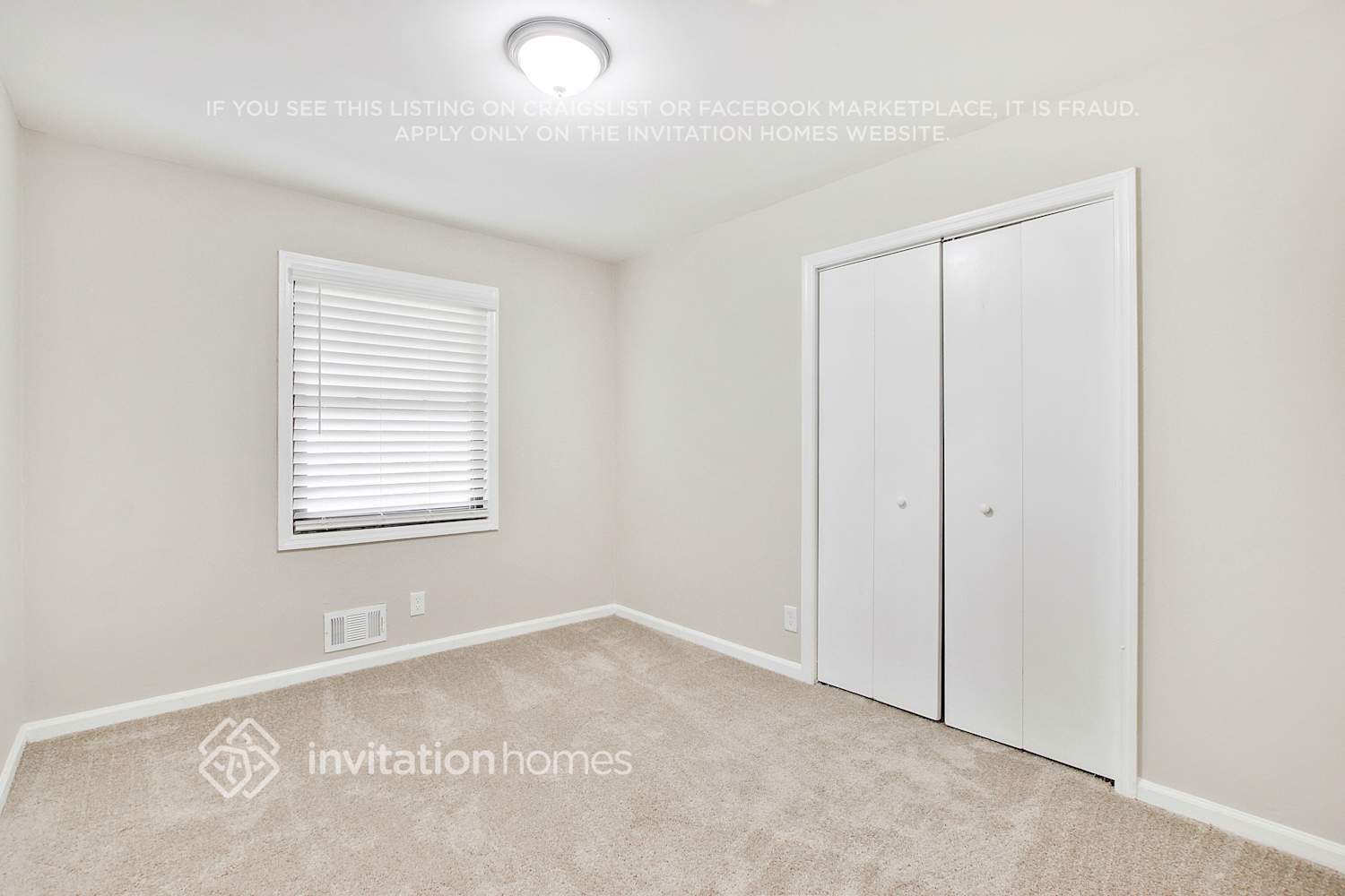 Building Photo - 4596 Sahara Dr SW