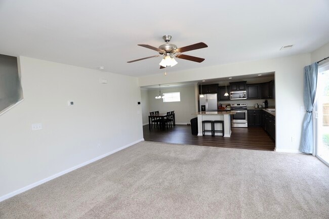 Building Photo - 17 Carriagebrook Cir