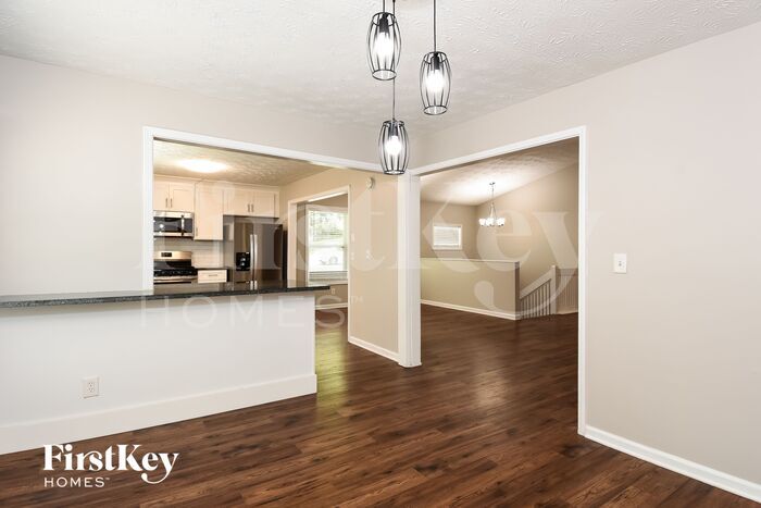 Building Photo - 2281 Carousel Ct