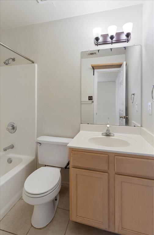 Building Photo - 887 Sagewood Trail