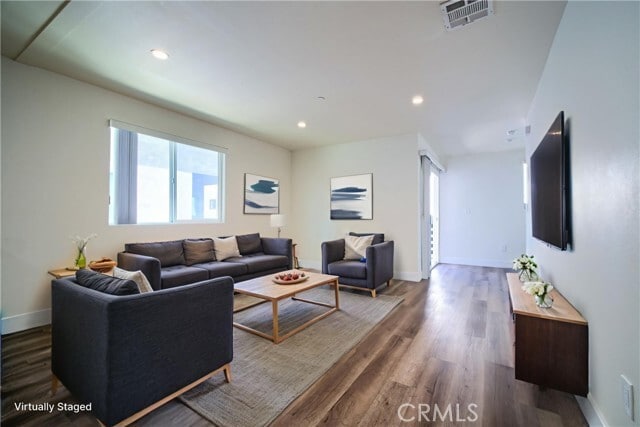 Building Photo - 1427 S New Hampshire Ave