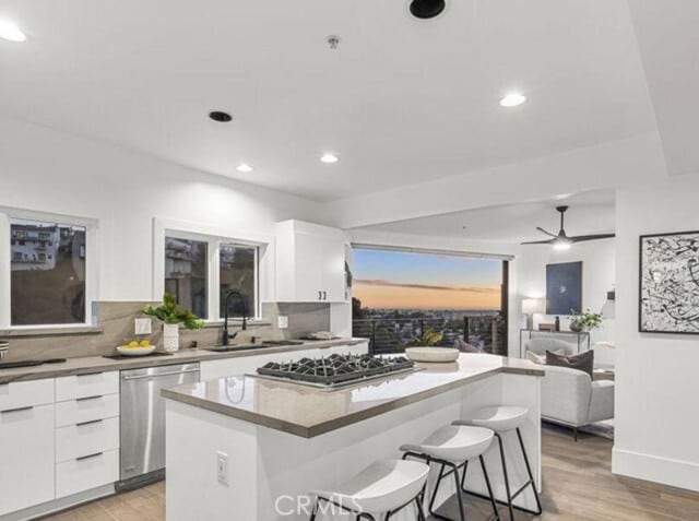 Building Photo - 6422 Weidlake Dr