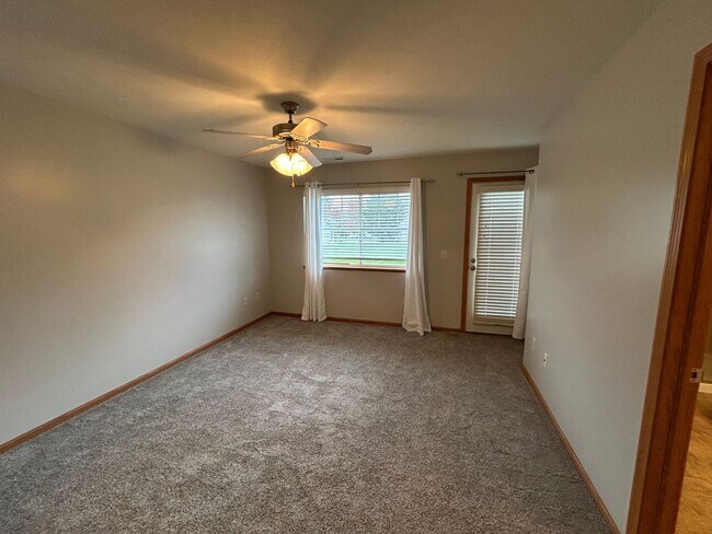 Building Photo - 8528 Flintlock Cir