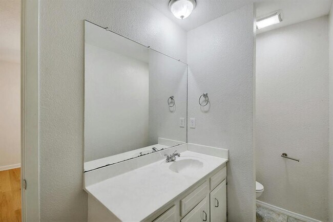 Building Photo - 2503 Star Grass Cir