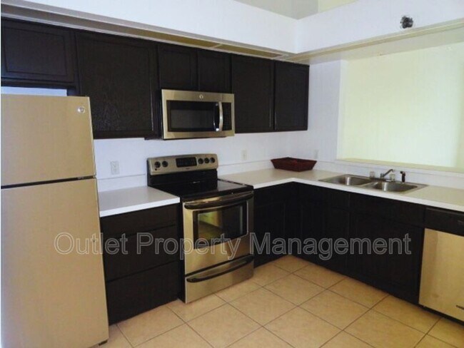 Building Photo - 13959 Timberland Dr
