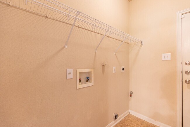 Building Photo - 630 Hookberry Trail