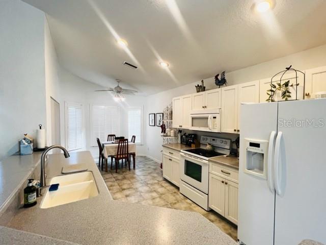 Building Photo - 26162 Stillwater Cir