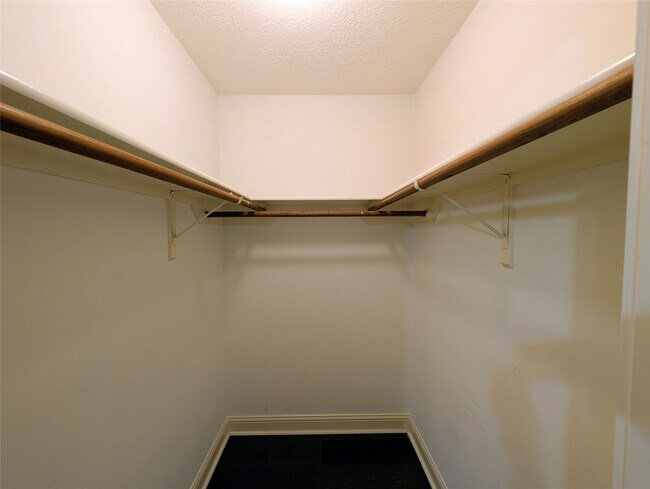 Building Photo - 14619 Golden Cypress Ln