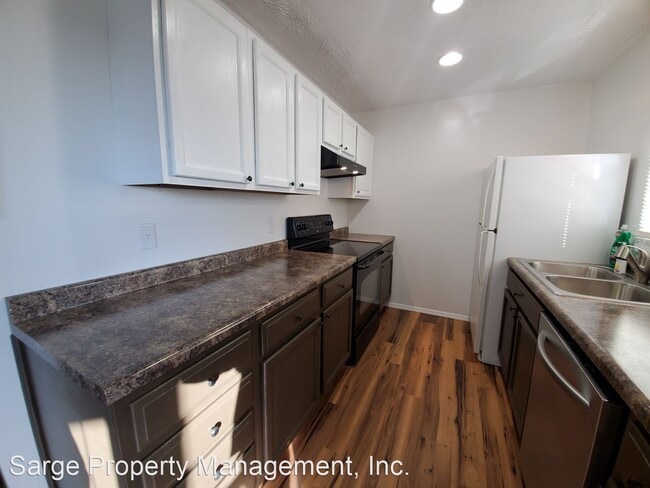 Building Photo - 2 br, 1 bath House - 1612 E Harrison St