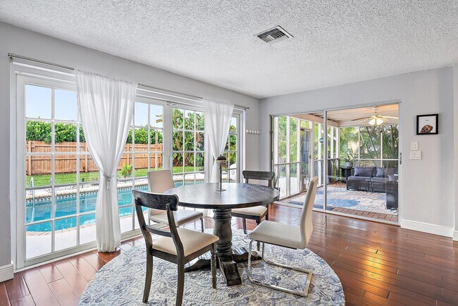 Building Photo - 3931 Flag Dr