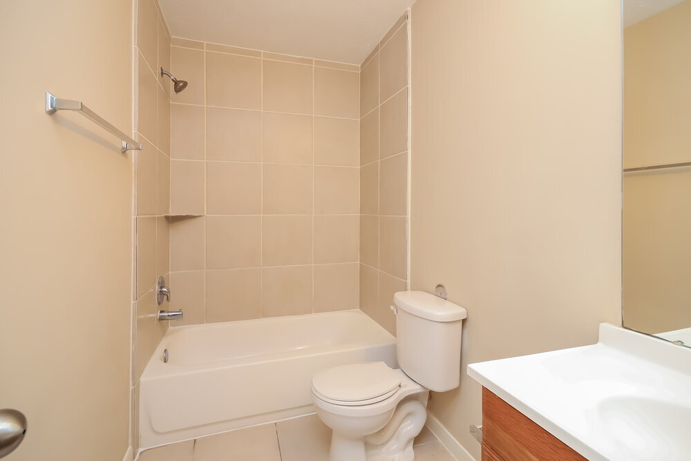 Building Photo - 3211 Quail Run Dr
