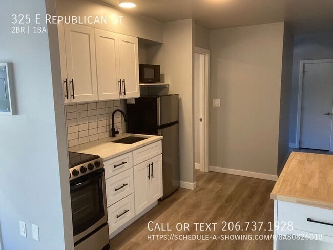 Building Photo - 325 E Republican St