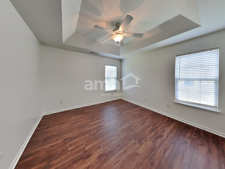 Building Photo - 5818 Parkstone Dr